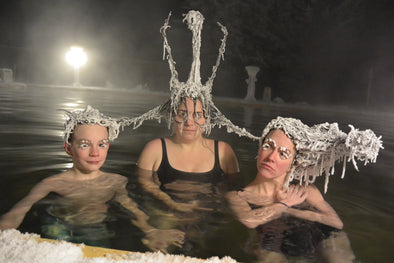 Mind Blowing Photos That Make You Say WTF? | Results from Canada’s International Hair Freezing Contest