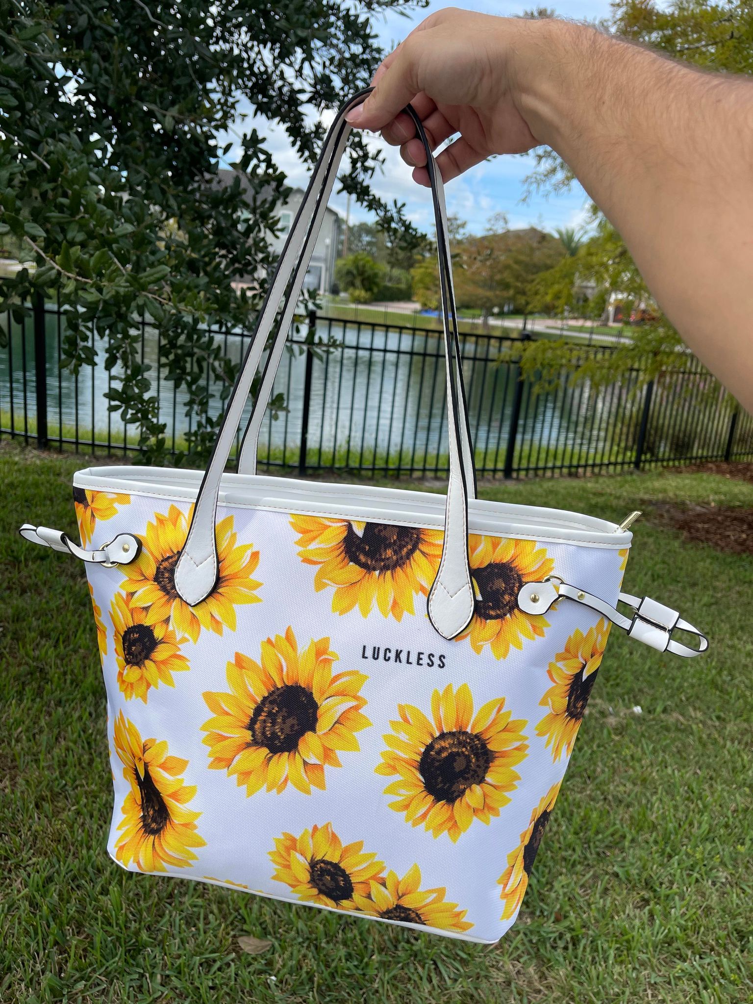 L U C K L E S S White Sunflower Classic Tote Bag – Luckless Outfitters